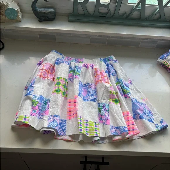 Lilly Pulitzer patch me if you can set - Picture 2 of 3